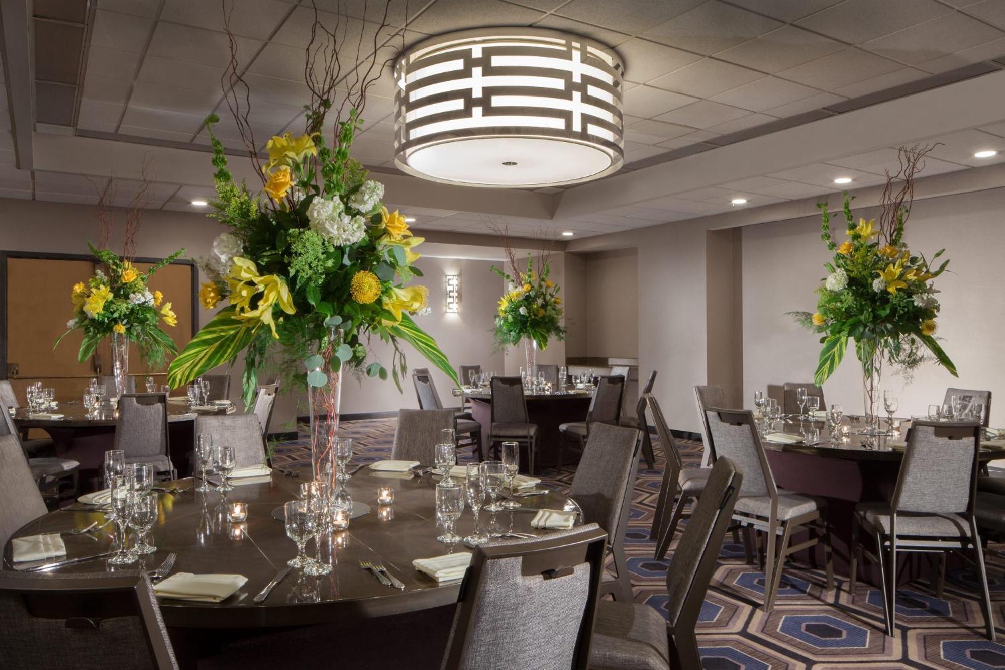 Sheraton Bucks County Langhorne Exterior photo