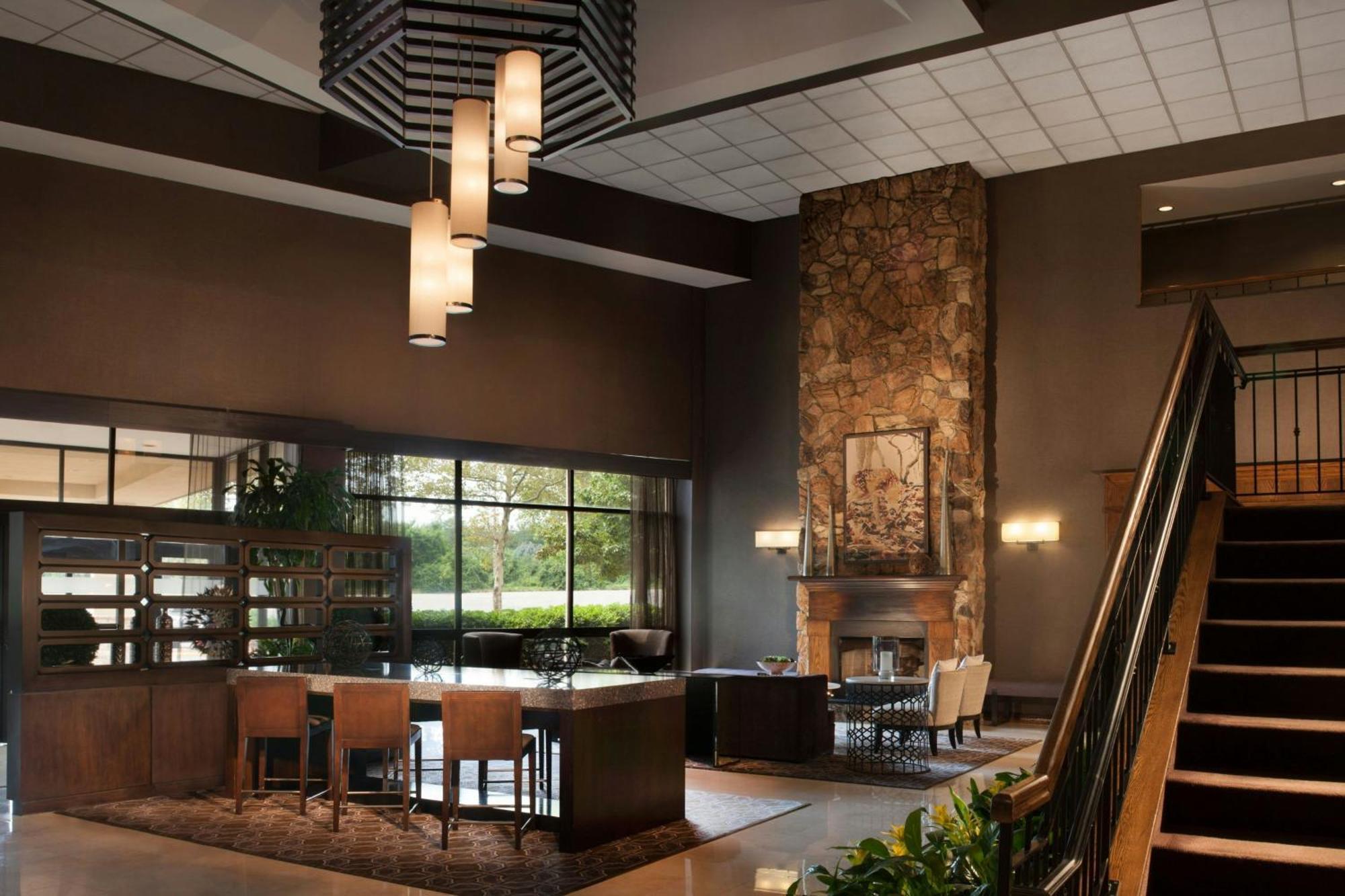 Sheraton Bucks County Langhorne Exterior photo