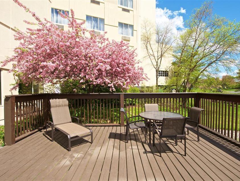Sheraton Bucks County Langhorne Exterior photo