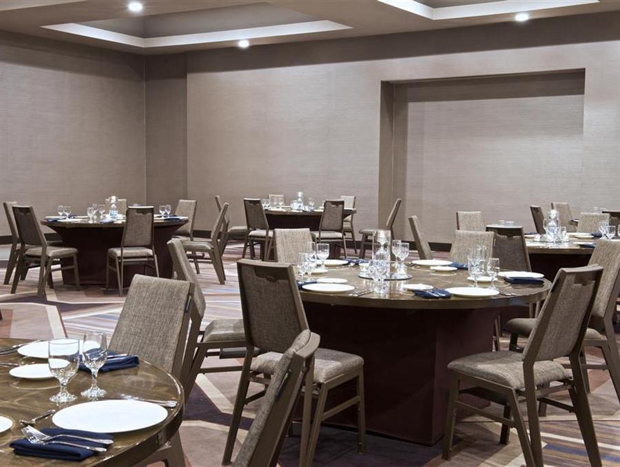 Sheraton Bucks County Langhorne Exterior photo